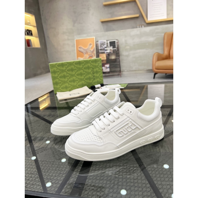 G*u*i casual shoes